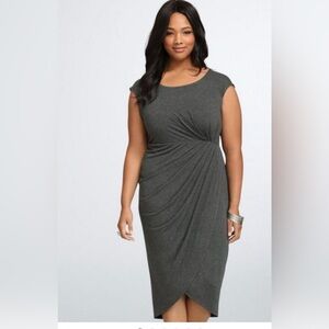 Torrid Shirred Tulip Gray Short Sleeve Ruched Midi Dress 2x